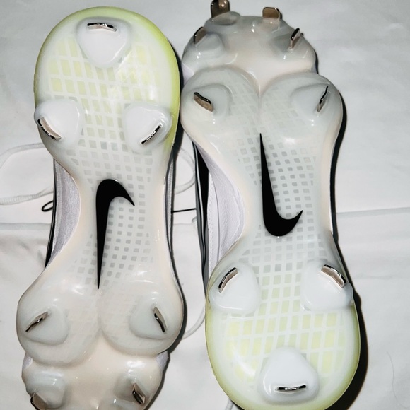 Brand New Men’s Nike Force Zoom Trout 8 Pro Metal Baseball Cleats. - Picture 2 of 9